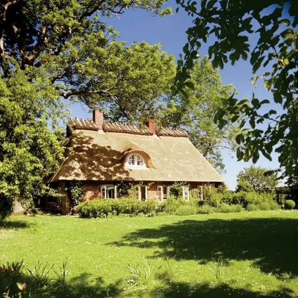 Деревенский домик модели в Германии, которому более 150 лет! А крыша до сих пор из камыша. Душевный интерьер: классика и кантри