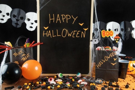 Украшения на Хэллоуин своими руками: как оригинально украсить комнату к празднику