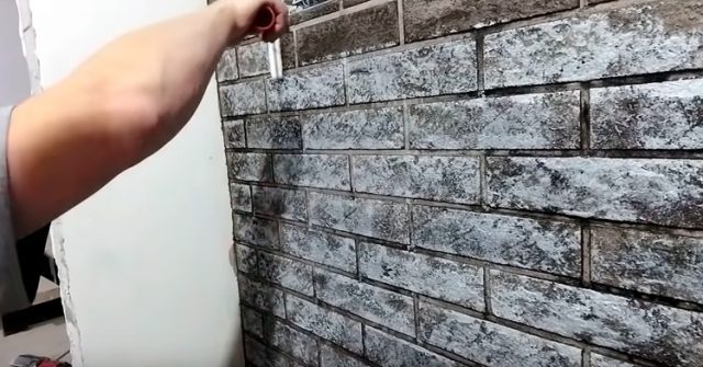 Дешевый и красивый клей для плитки под кирпич: 80 рублей за квадратный метр