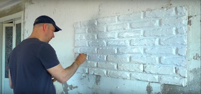 Кирпичные стены из гипса в 3 раза дешевле готовой плитки