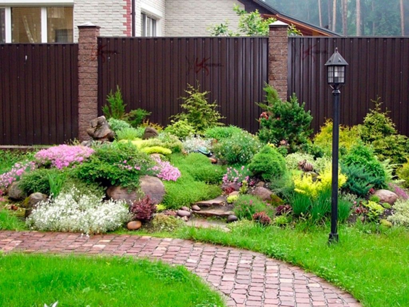 Оформление альпийской горки